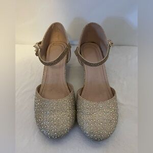 Girls Size 4 Champagne / Gold Sparkle Rhinestone Embellished Kitten Heel Shoes